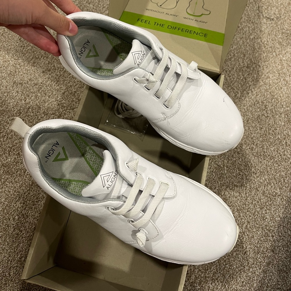 Nursing shoes